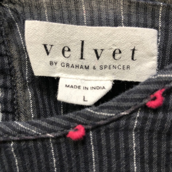 Velvet Graham & Spenser Bell Sleeve round neck striped top size large - Picture 3 of 7